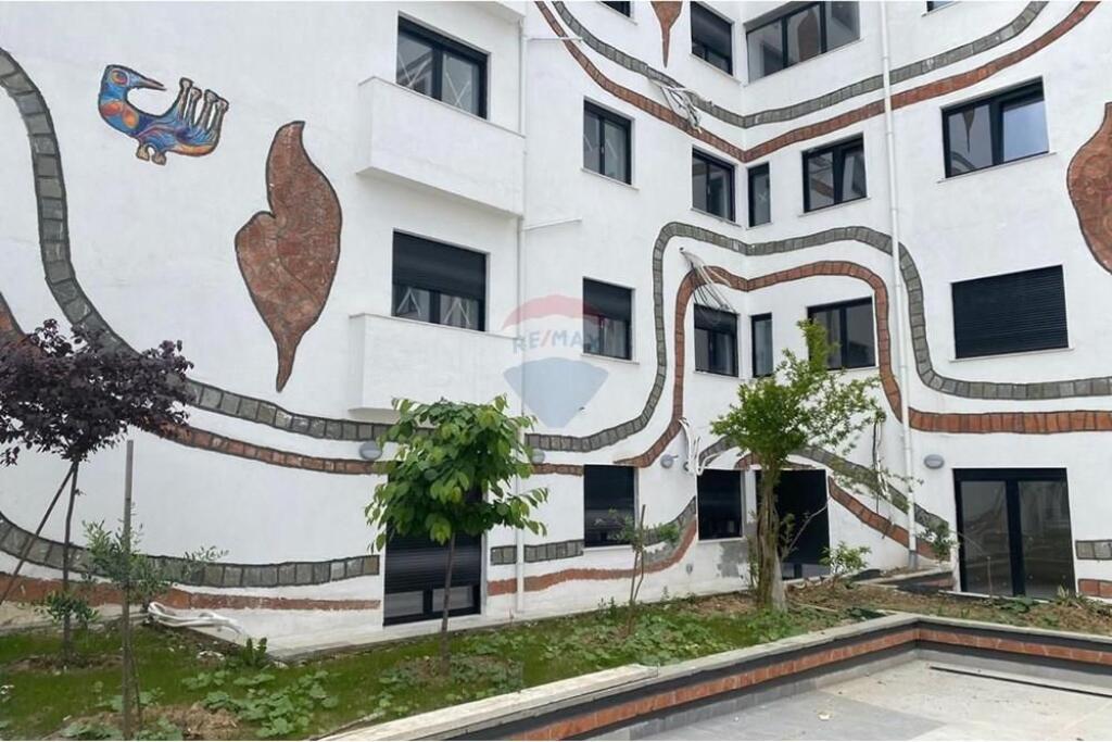 SHESIM APARTAMENT 2+1 KODRA E DIELLIT