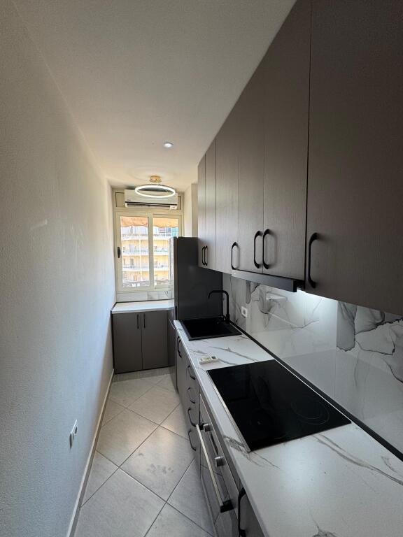 SHITET APARTAMENT 1+1 VLORE SKELE