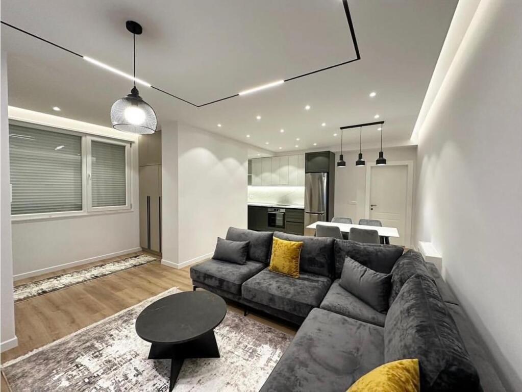 Apartment 2+1 for rent near the Ballet School.