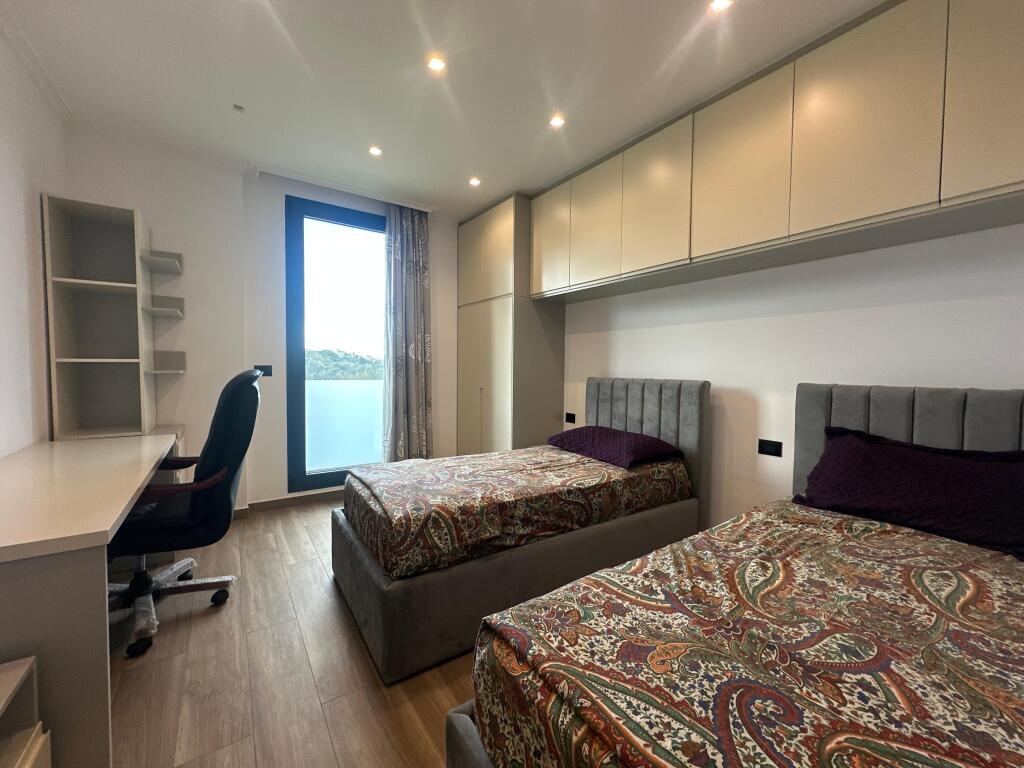 Apartament 2+1+2+Verande+Post Parkimi me Qira Ne Teg