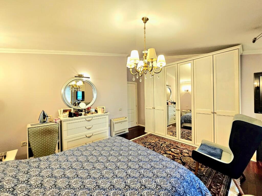 Luxury penthouse for sale in the area of Liqeni i Thate with an open view of the lake  