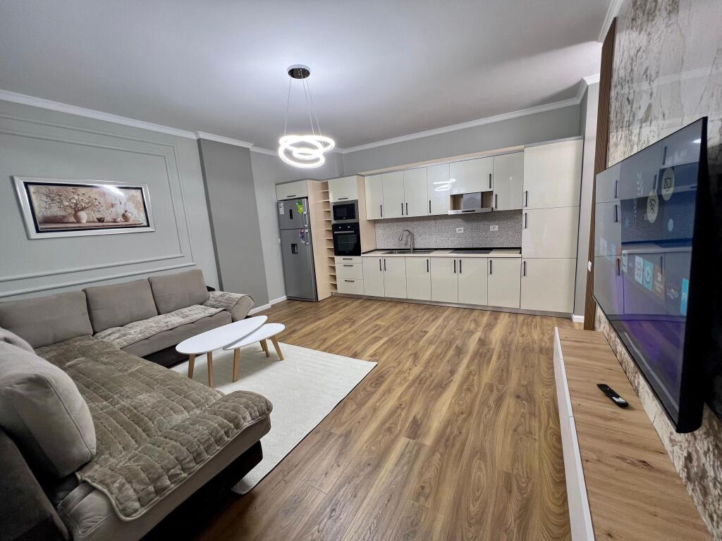 📣 VENDESI SUPER Appartamento 2+1 con Balcone 📍 Misto Mame 🛣️ Via "Besim Alla" ✨