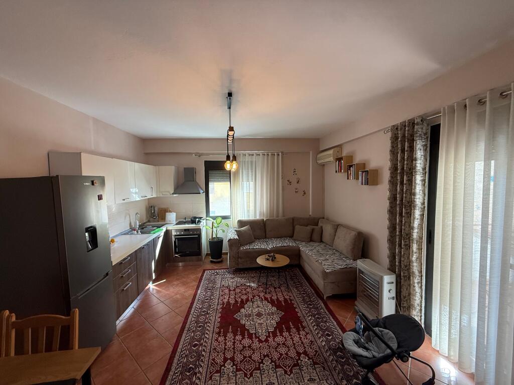 Shesim apartamentin ne zonen e plazhit