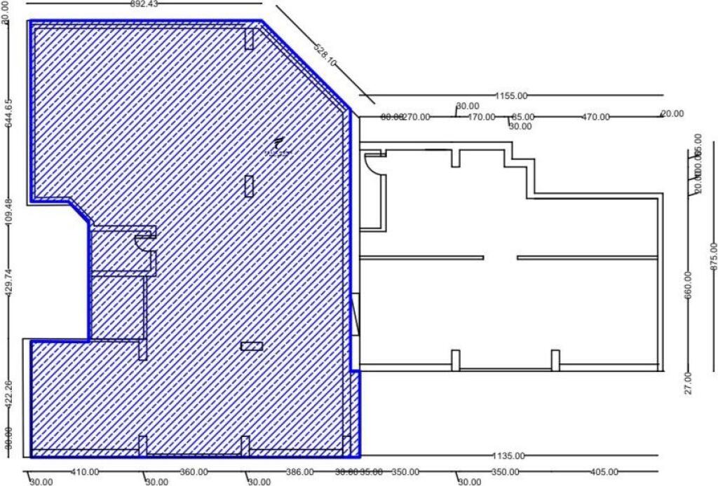 DYQAN ME QERA 186.5 M2 RRUGA DRITAN HOXHA 3000 EURO