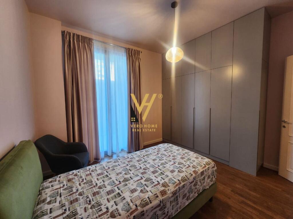 JEPET APARTAMENT 2+1+BLK ME QIRA TE RRUGA E KOSOVAREVE 1.500 EURO