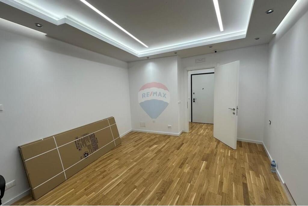 Zyre me qira ne Lake View Residence