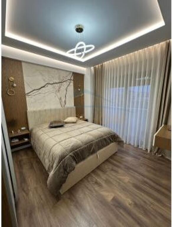 Shitet, Apartament 3+1+2 , Residenca Oasis, Tirane