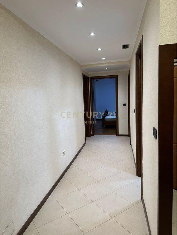 ISH EKSPOZITA, JAPIM ME QIRA APARTAMENT 3+1+2