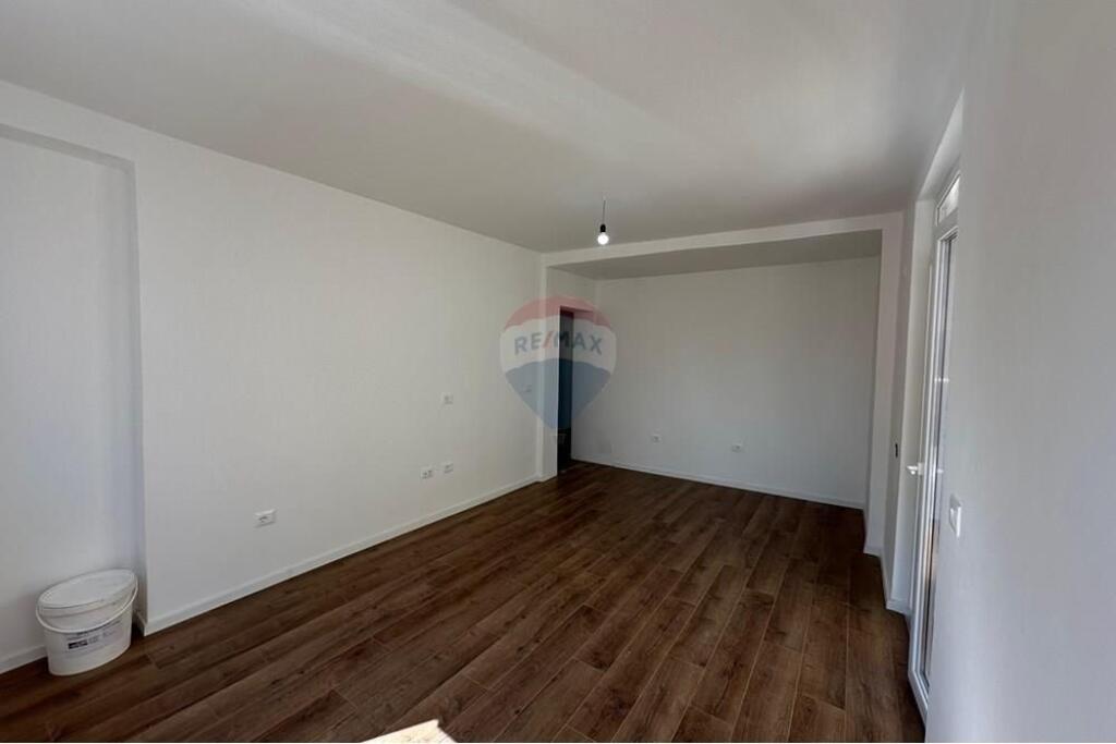 SHITET APARTAMENT 1+1 RRUGA E KOSOVAREVE