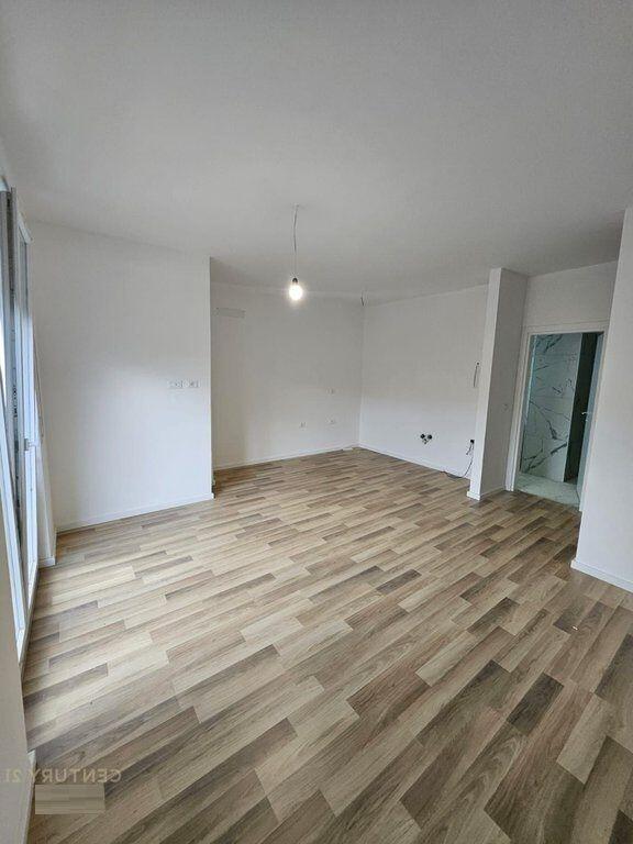 GARSONIERE PER SHITJE TEK TREGU ELEKTRIK