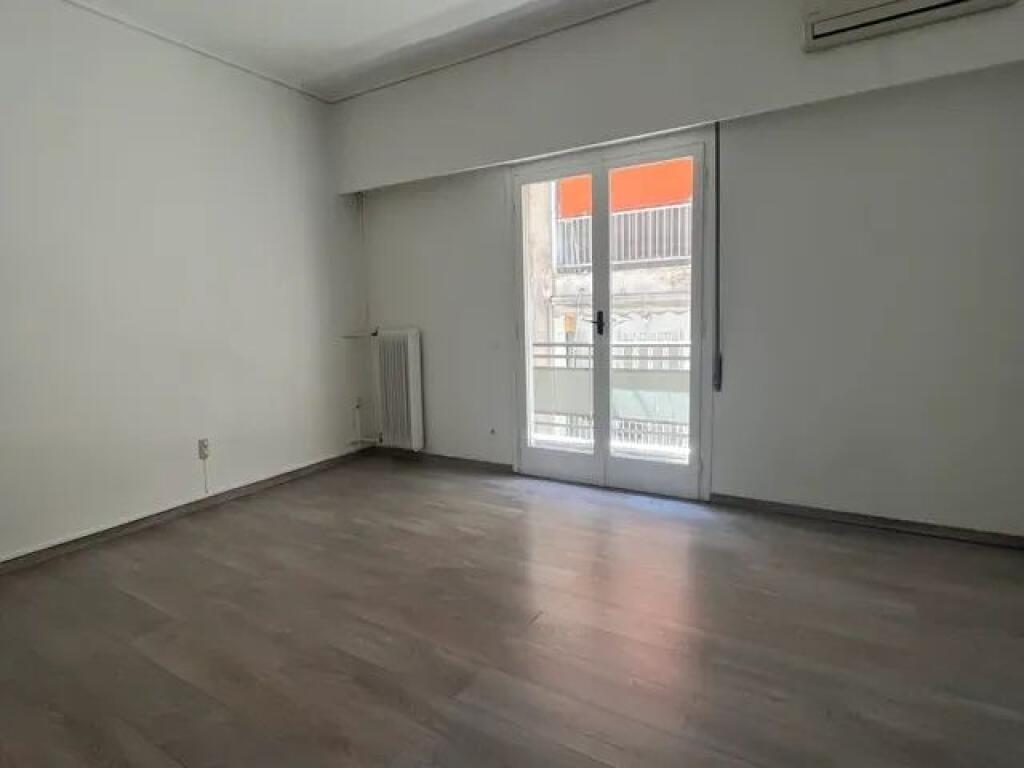 Dyqan me Qera ne Bllok (ID BD21757) Tirane