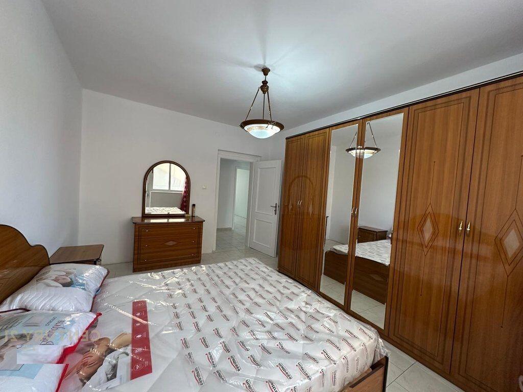 Apartament me qera prane Gjimnazit Besnik Sykja