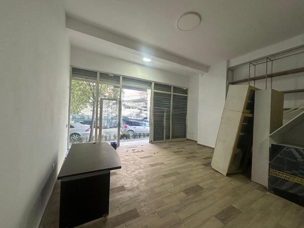 WE HAVE A COMMERCIAL SPACE FOR SALE IN ASTIR! 80,000 €