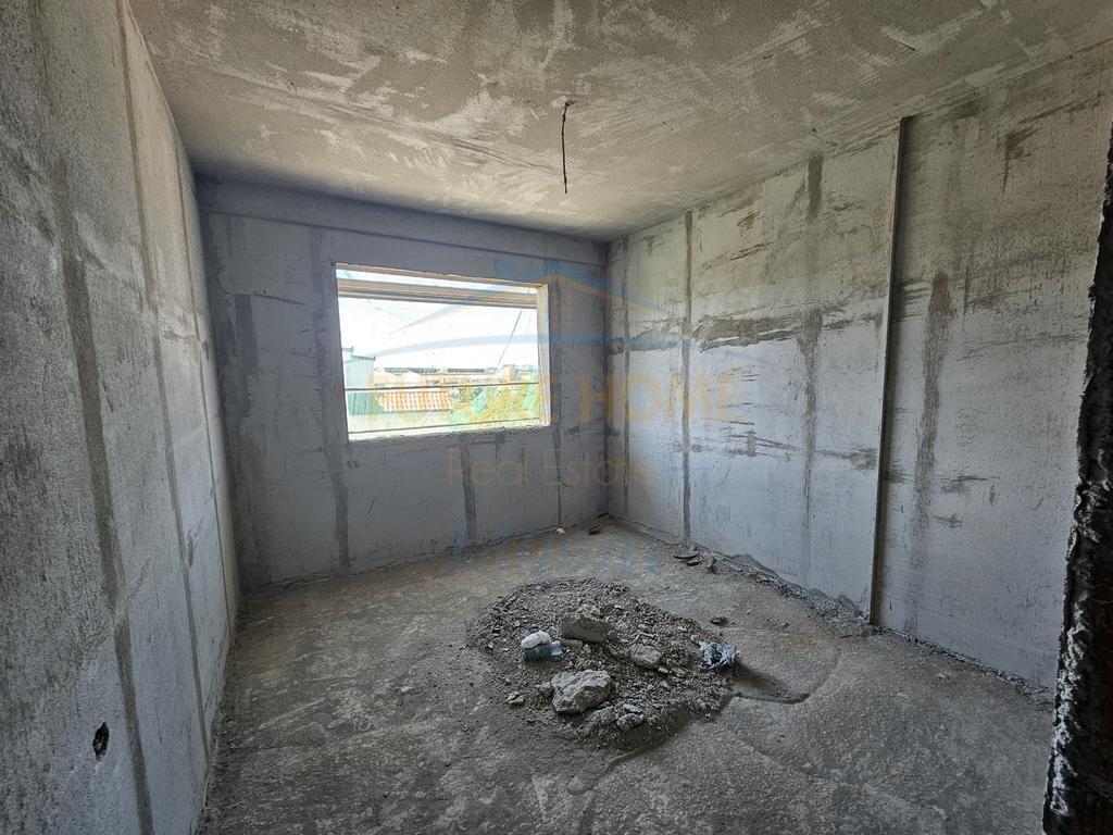 For sale, Apartment 2+1+2, Paskuqan, Tirane.