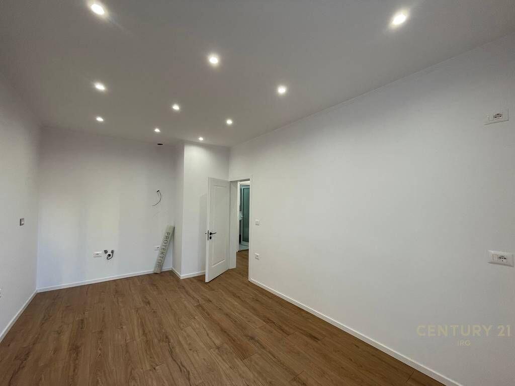 2+1 apartment for sale – Mine Peza Street, Tirana