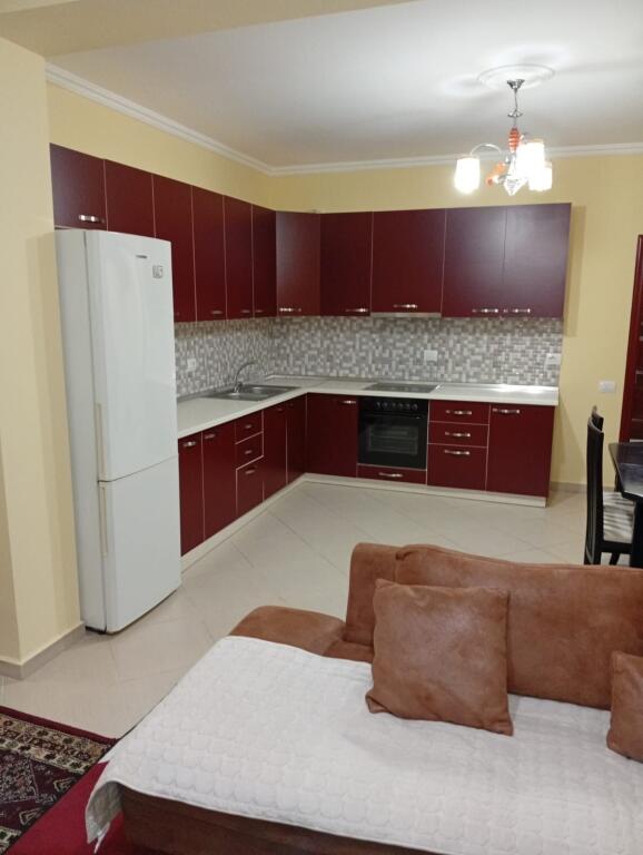 Apartment 2+1 for rent Unaza e re