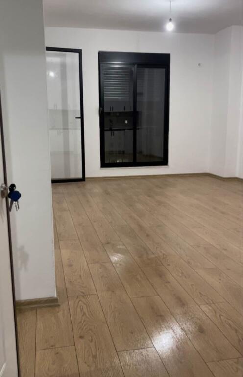 Jepet Apartamet 1+1 me Qera ne Astir