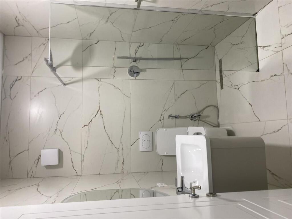 🚪APARTAMENT ME QIRA – 📍Rruga e Durrësit