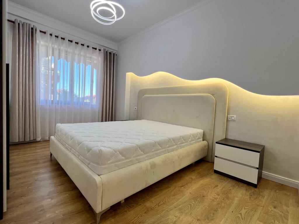 🏢 SHITET Apartament 2+1 Me 2 Tualete Dhe Ballkon 📍 Astir, Prane Bar Artistit ✨