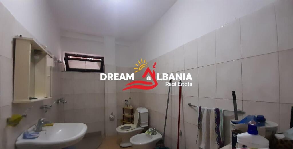 2+1 apartment for sale in the Kodra e Diellit area near Big Market (ID 4121899).