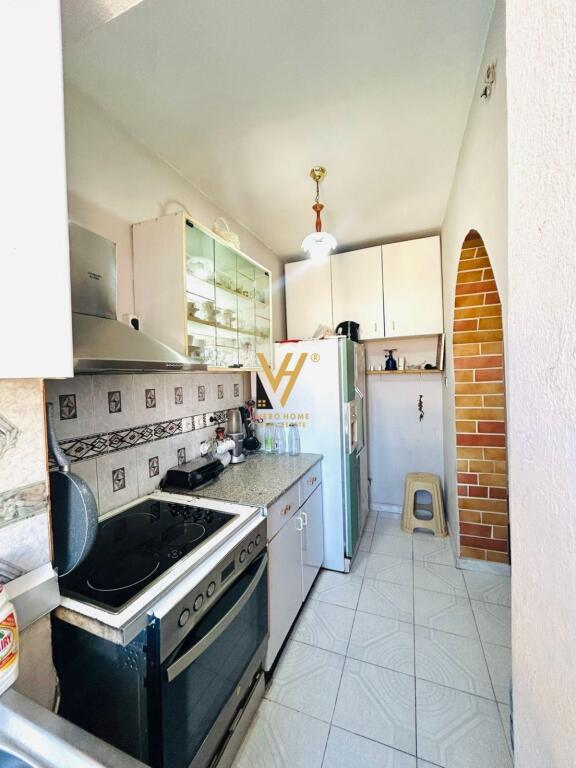 SHITET APARTAMENT 2+1 ISH TREGU ELEKTRIK 150.000 EURO