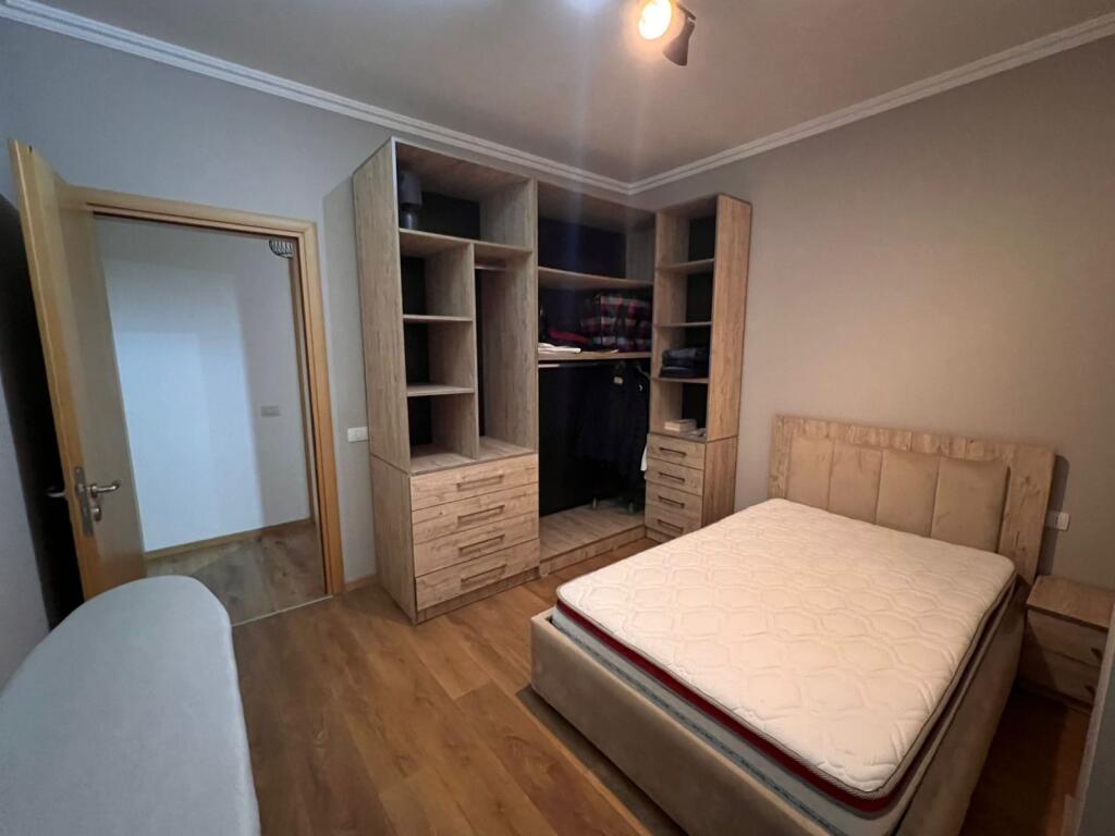 Apartament me qera 2+1+2 Kopshti botanik