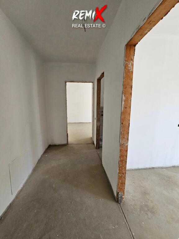 APPARTAMENTO IN VENDITA A SHKEMBI I KAVAJES, VISTA PARZIALE SUL MARE