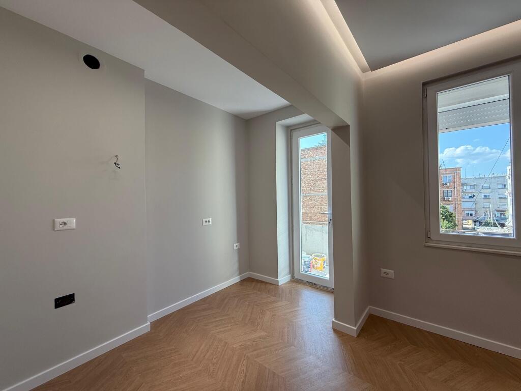 Apartament 2+1 per shitje tek Myslym Shyri