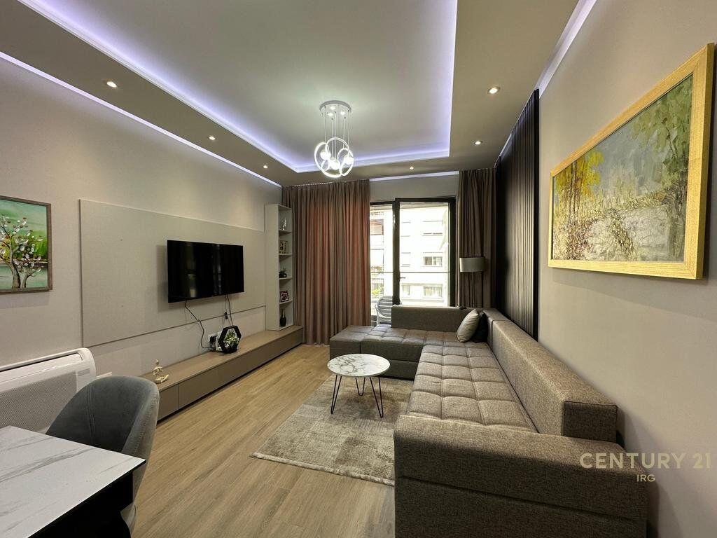 Apartament 1+1 me qira – Komuna e Parisit, pranë Parkut Olimpik