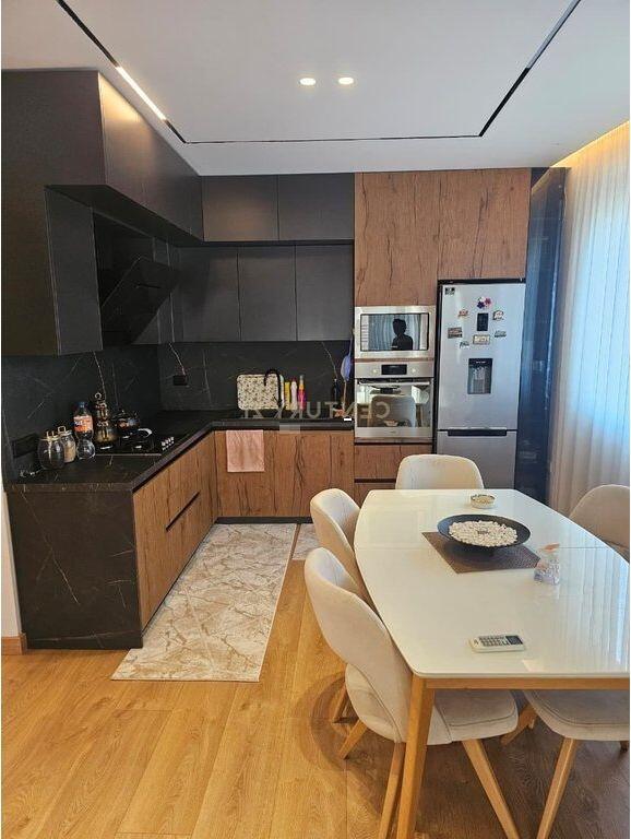 Apartament 2+1+2 për Qira – Astir