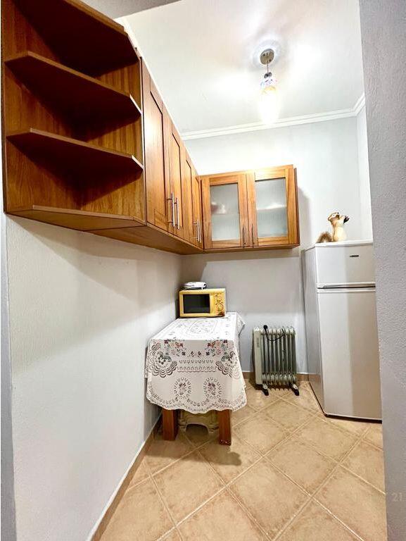 Liqeni Artificial ,apartament 1+1 per qira 600 € /Muaj