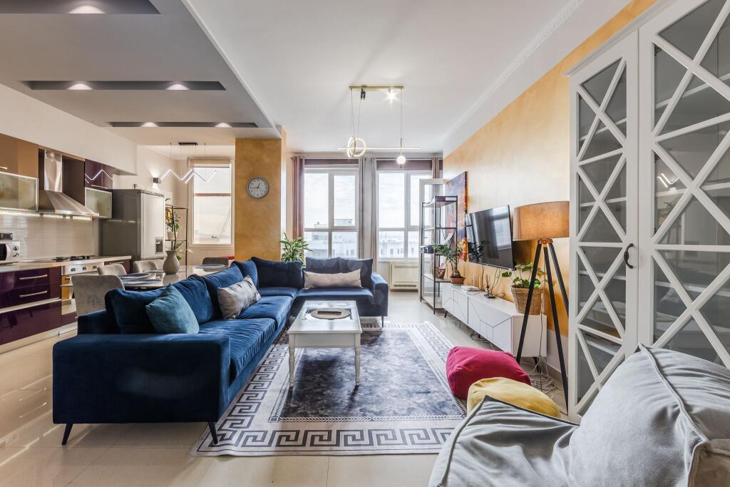 Apartment 2+1+2 For Rent in Durres Center - 750€