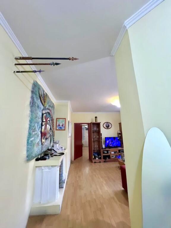 📍𝐏𝐫𝐚𝐧𝐞 𝐬𝐭𝐚𝐝𝐢𝐮𝐦𝐢𝐭 𝐀𝐢𝐫 𝐀𝐥𝐛𝐚𝐧𝐢𝐚 𝐬𝐡𝐞𝐬𝐢𝐦 𝐚𝐩𝐚𝐫𝐭𝐚𝐦𝐞𝐧𝐭 1+1