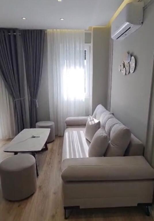 Apartament 1+1 me qera Laprake