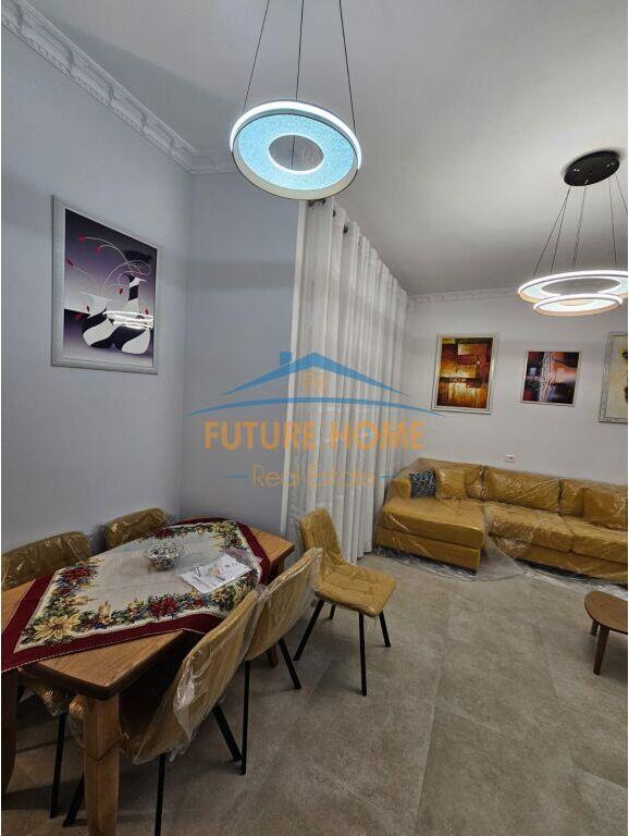 Qera, Apartament 2+1+2, Qendër, Tiranë .