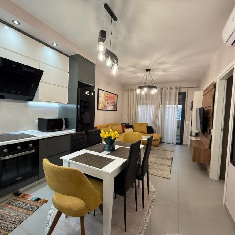 Apartament 1+1 për qira – pranë Stadiumit Dinamo, S