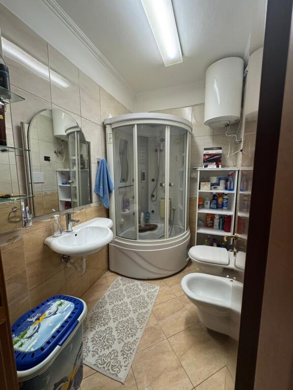 Apartament 2+1+2 me qira Rr. Elbasanit