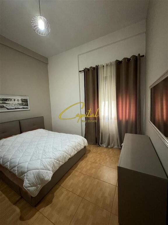 APARTAMENT ME QERA 1+1 RRUGA E DIBRES 550 EURO