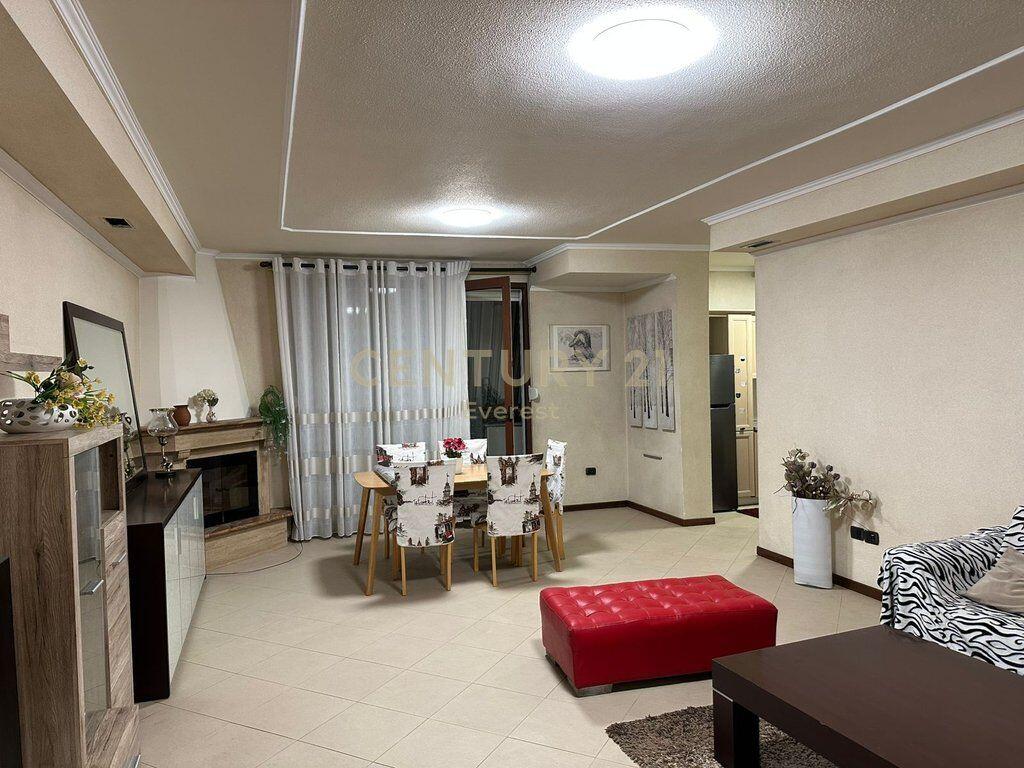 ISH EKSPOZITA, JAPIM ME QIRA APARTAMENT 3+1+2