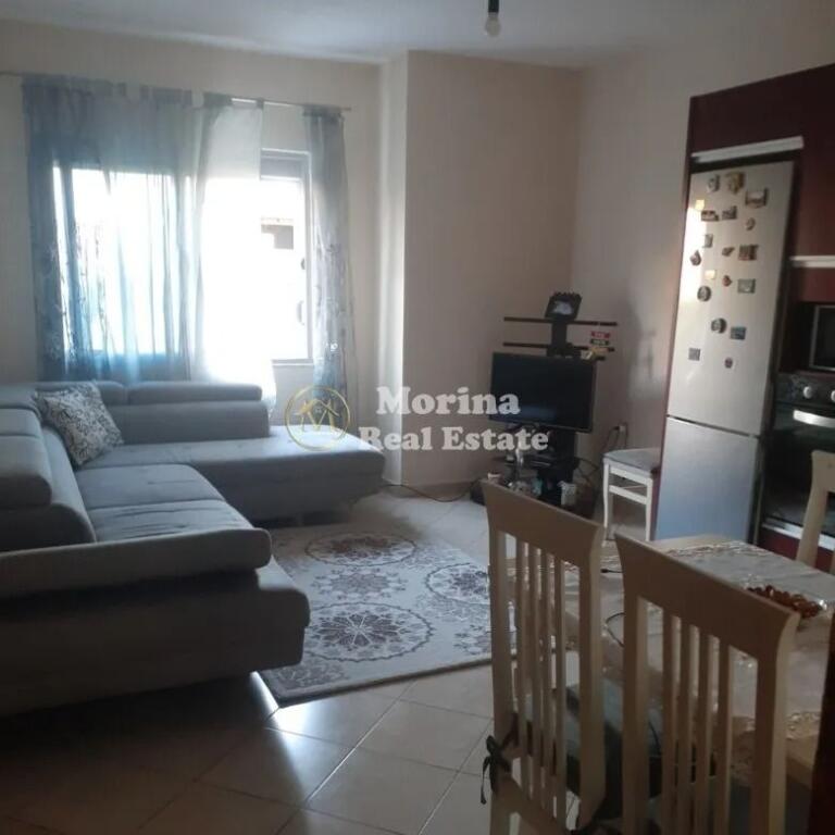 Apartament 2+1, te Misto Mame, Rruga Thoma Koxhaj, 350 euro/muaj