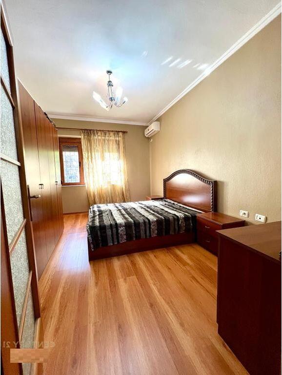 Liqeni Artificial ,apartament 1+1 per qira