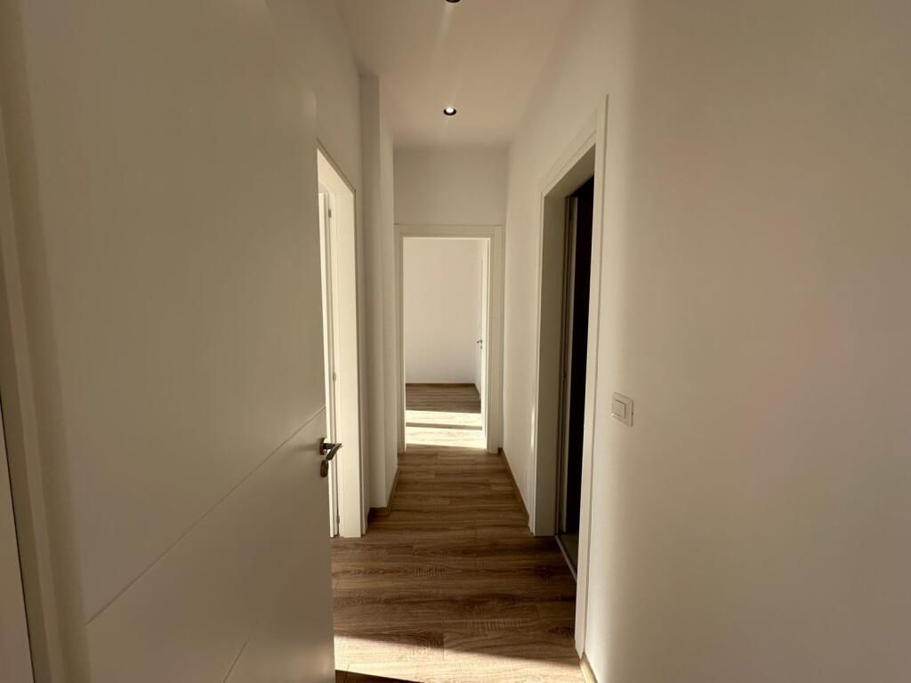 2+1 APARTMENT EMPTY FOR OFFICES OF THE PARIS MUNICIPALITY