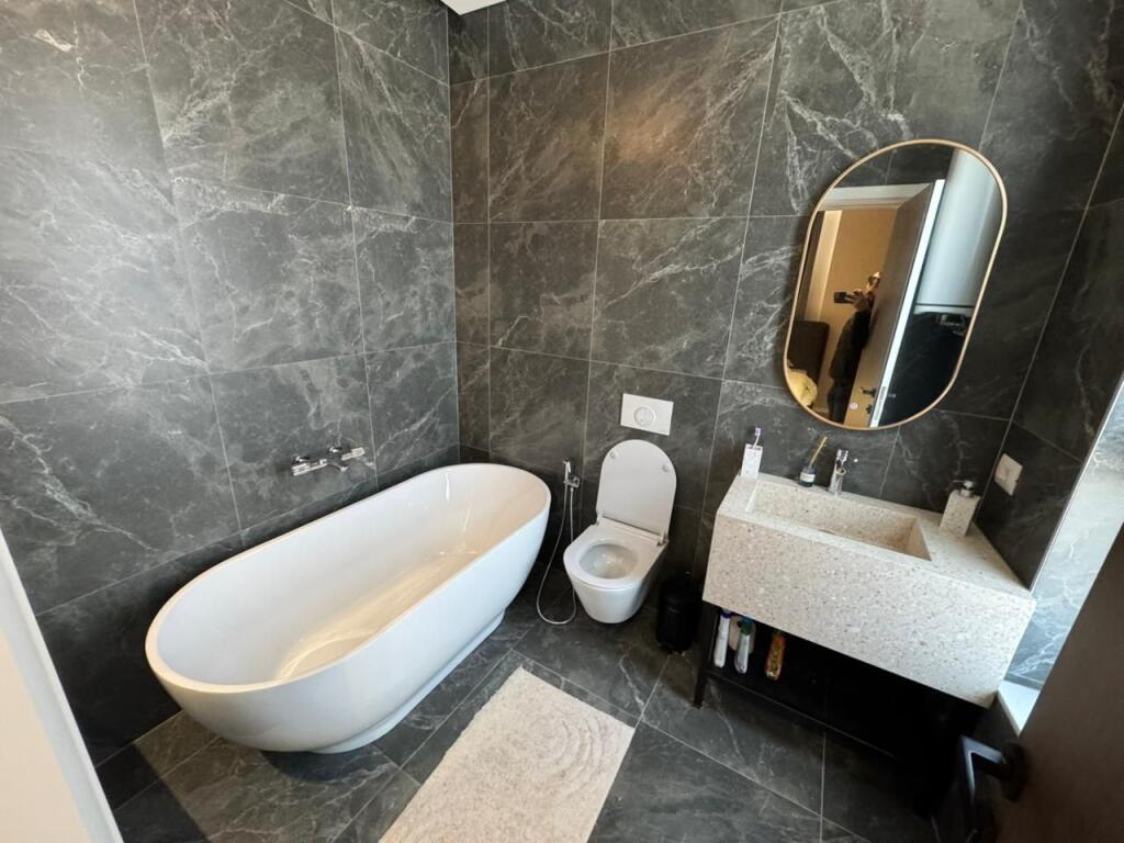 🚪Jepet me qera Apartament 2+1+2  📍Adresa : Jordan Misja