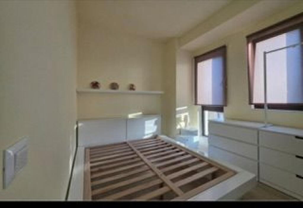 Monolocale + 🅿️in affitto appena arredato via Kavaja