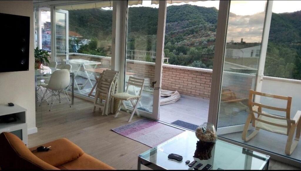 SHITET APARTAMENT DUPLEX 4+1+3 LIQENI I THATE 38.500.000 LEKE