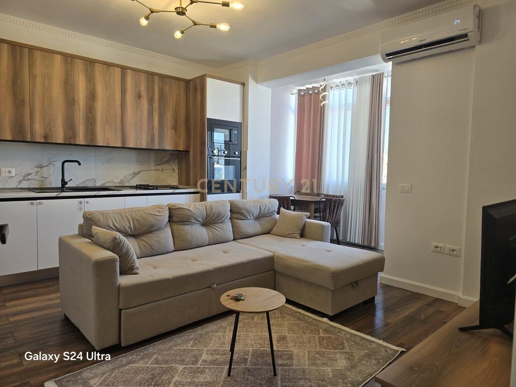 Apartament 1+1 me Qira në Qendër të Durrësit !    470 € /Muaj
