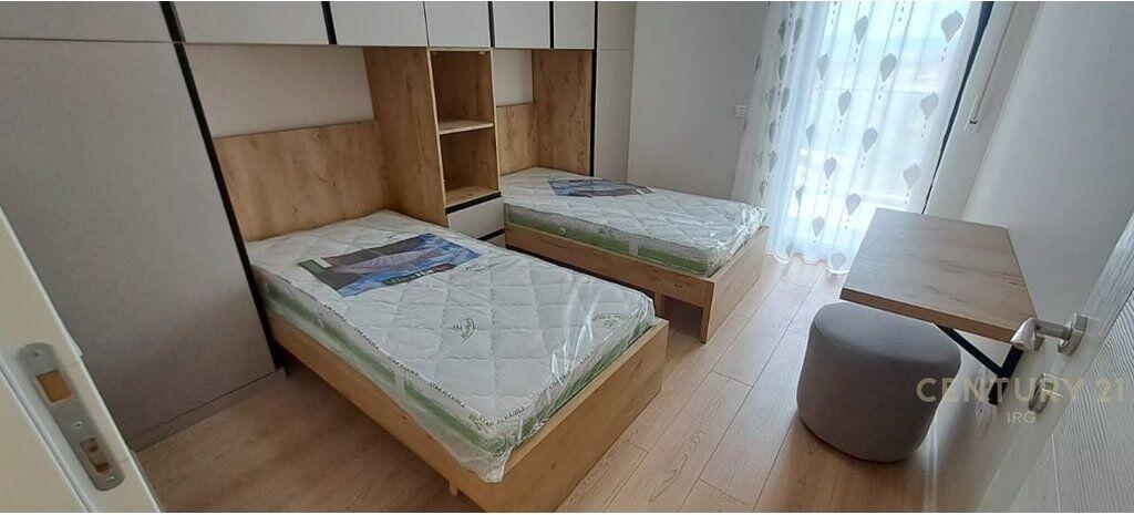 Shitet super apartament 2+1+2 me 2 ballkone tek Asl 2! 205,000 €