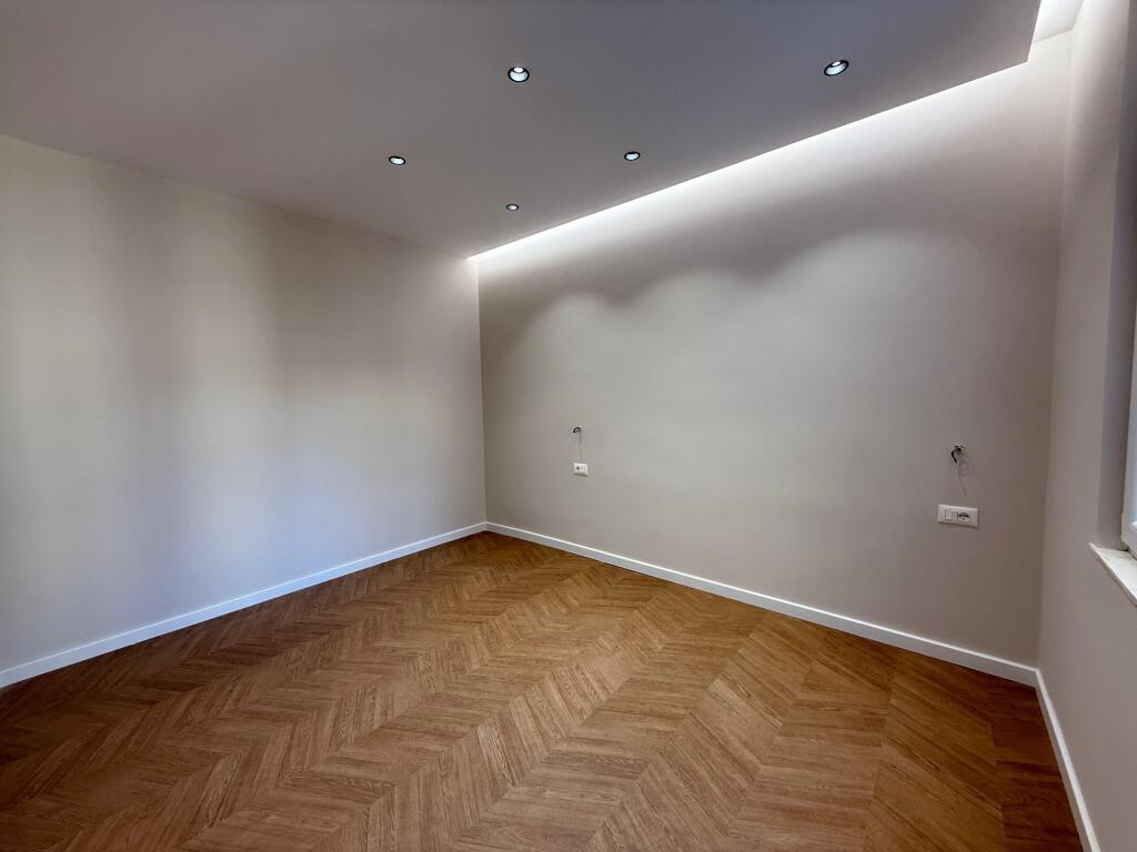 Apartament 2+1 per shitje tek Myslym Shyri