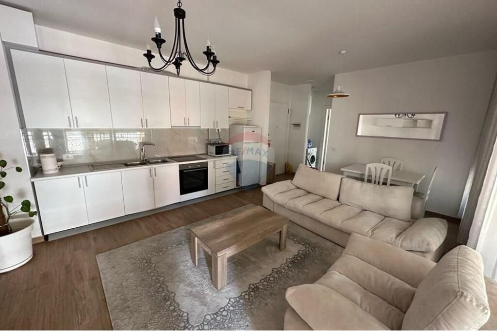 *Apartament - Për Qira - Kompleksi Delijorgji*