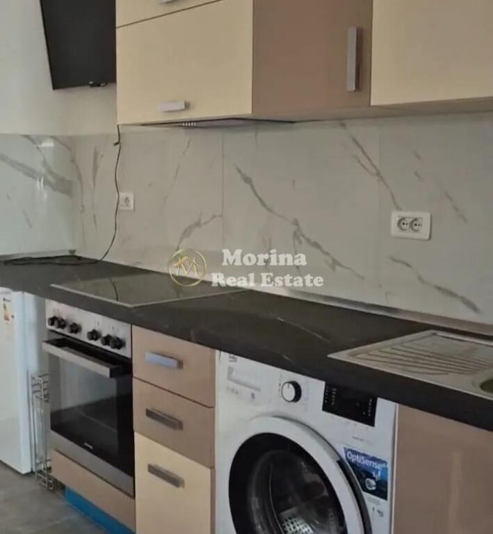 Qera,Garsoniere ,  Porcelan , 200 euro/muaj